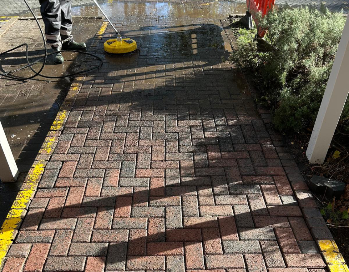commercial pressure washing